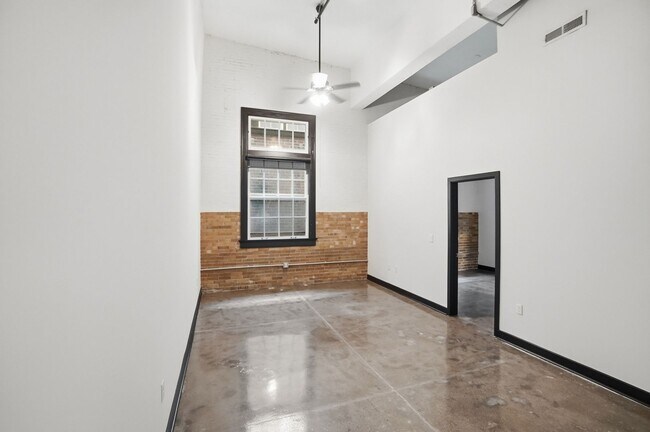 Interior Photo - Alumni Lofts