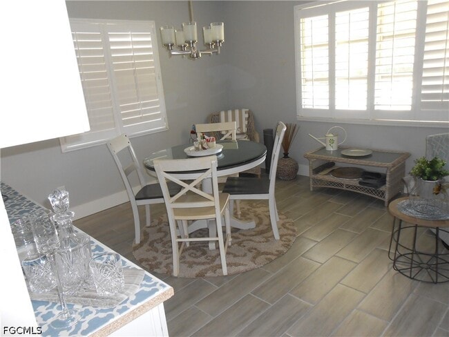 Building Photo - 6 Aztec Lily Ln