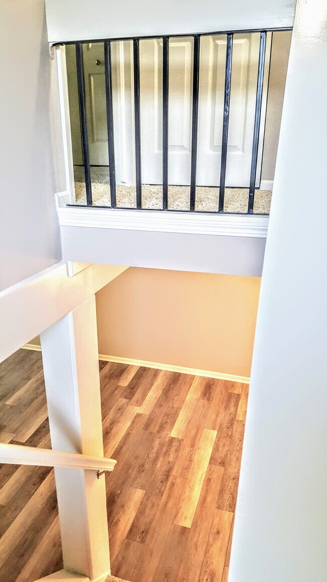 Building Photo - 1862 Beechwood Ave NE