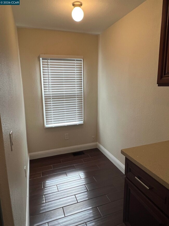 Building Photo - 2824 23rd Ave