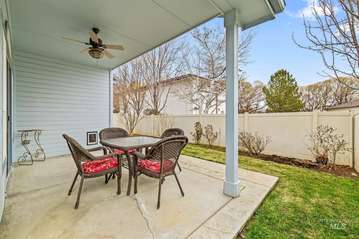 Building Photo - 2278 S Blackspur Way