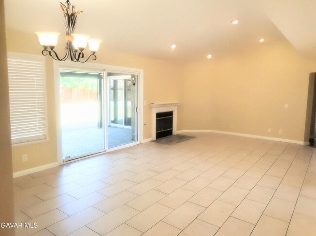 Building Photo - 37734 Tackstem St