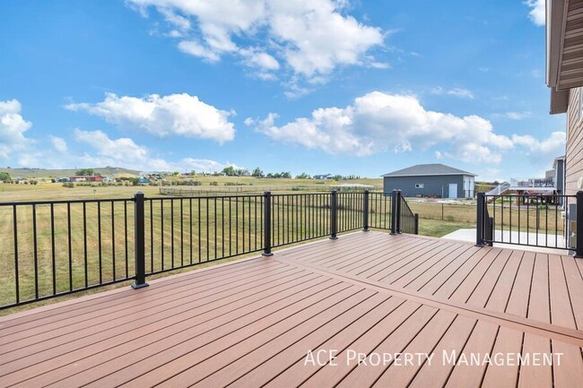 Building Photo - 14835 Fox Trail