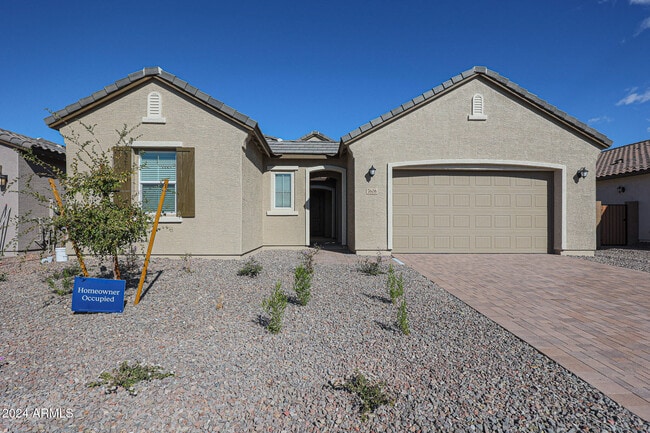 Building Photo - 7606 W Jackrabbit Ln