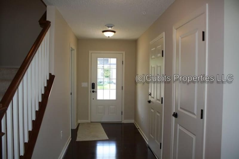 Building Photo - 15622 60th Ave N