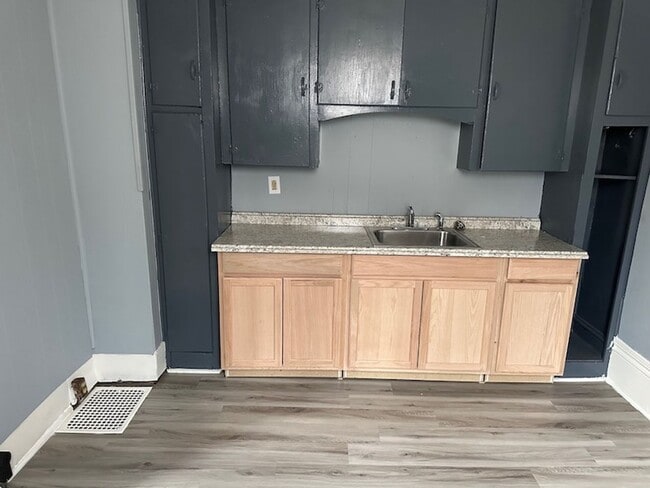 Building Photo - Coming soon- 4 bedroom house with double lot in Mansfield