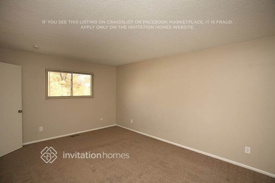 Building Photo - 9900 Detroit St