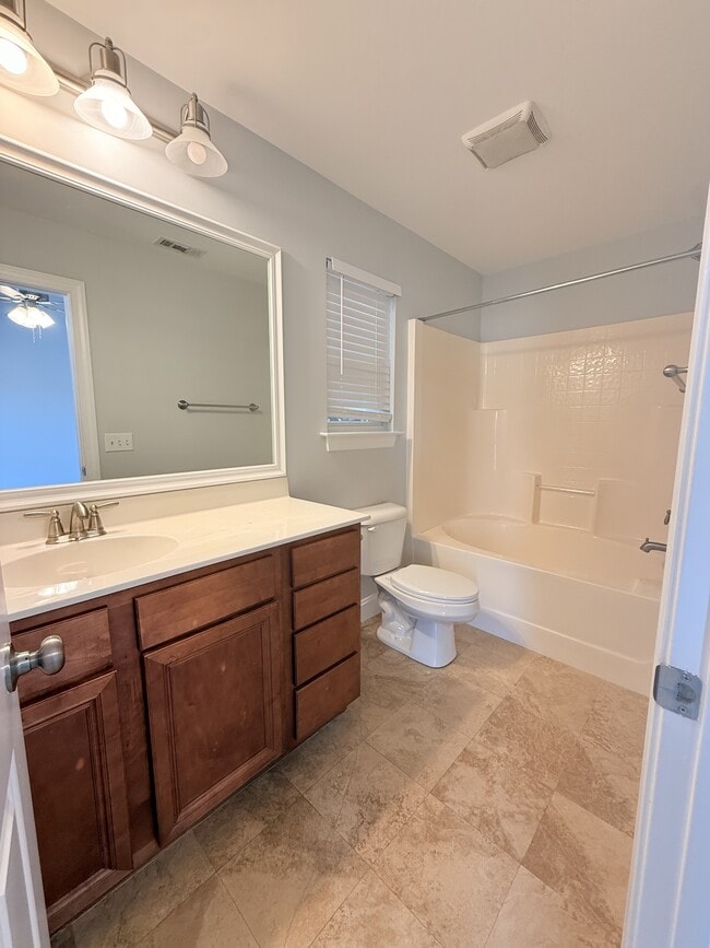 Building Photo - 34 Wintergreen Dr