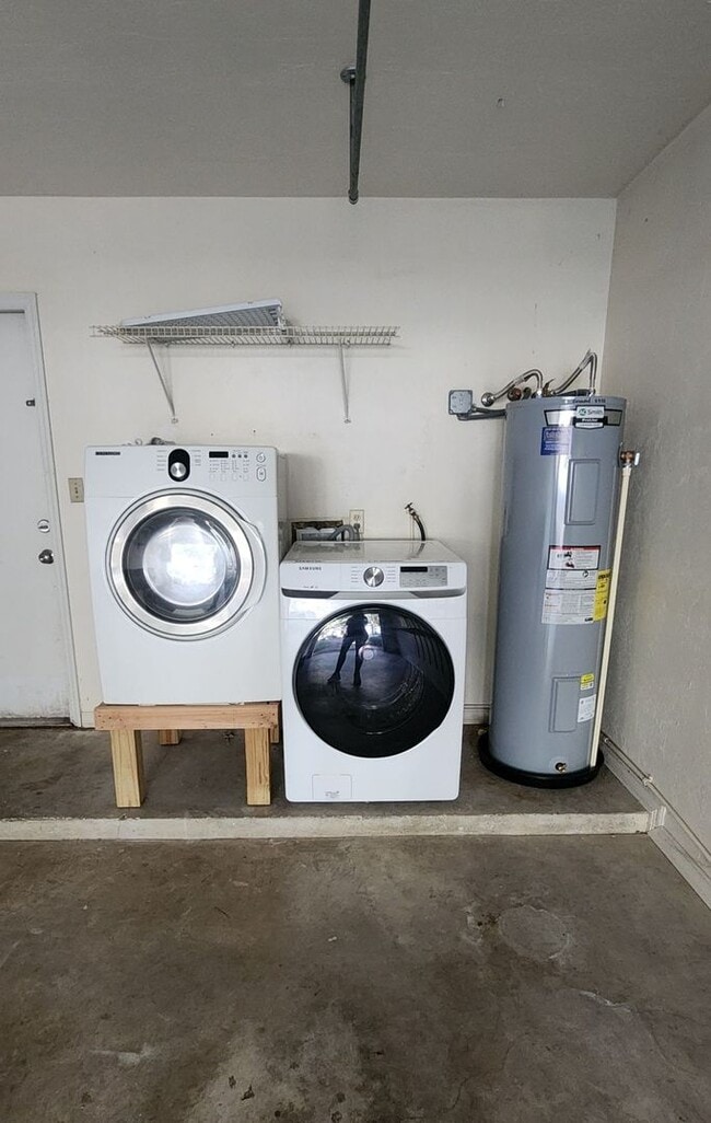 Building Photo - 413 NW 48th Blvd