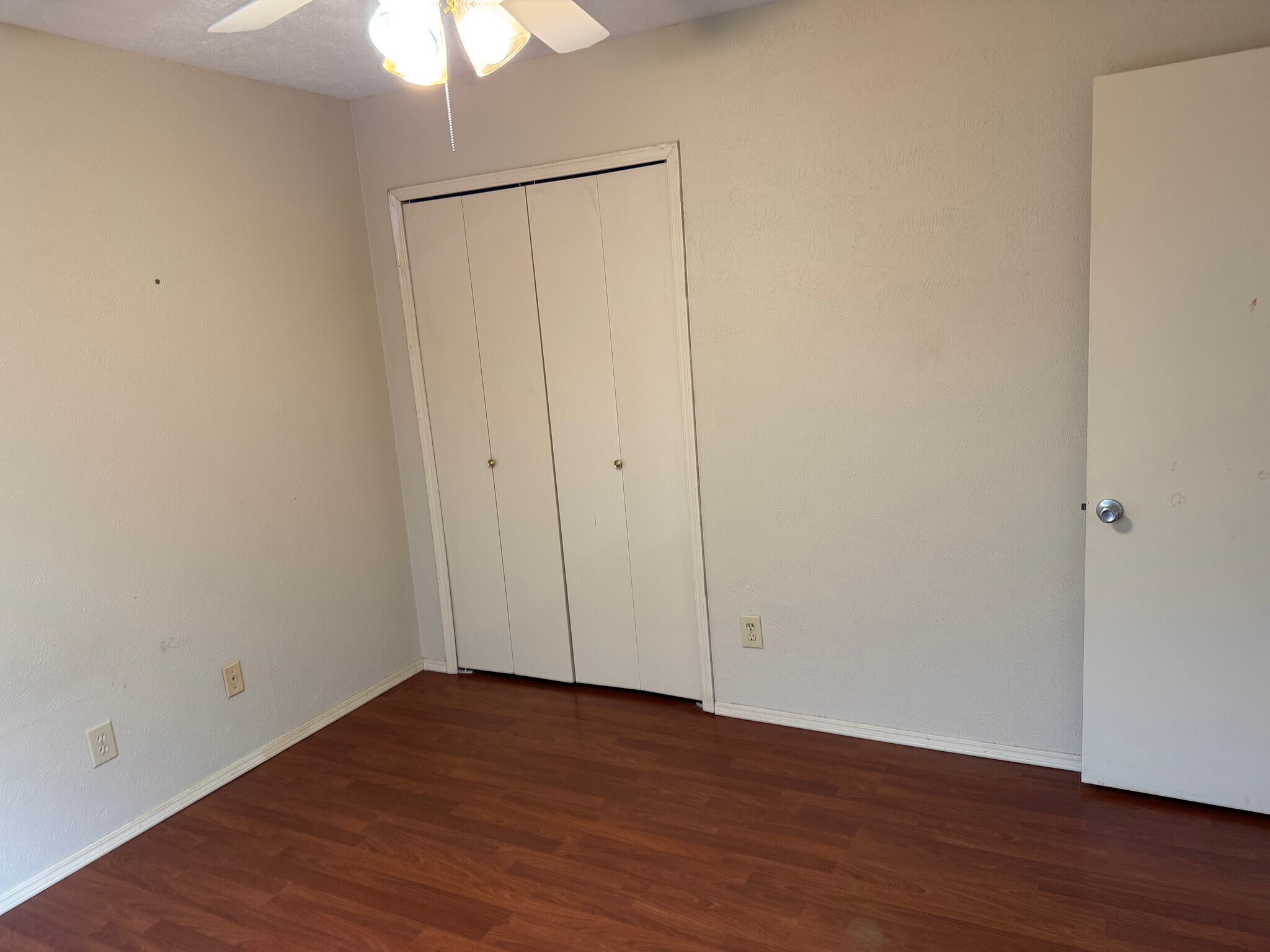 Building Photo - 503 Rosewood Ln