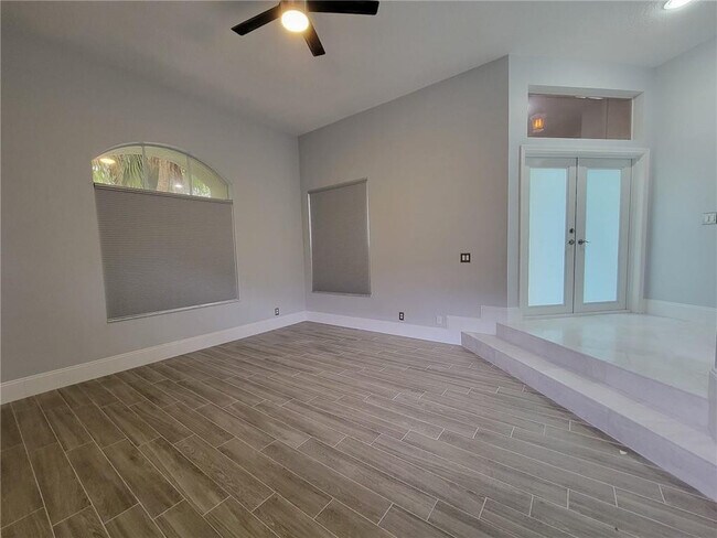 Building Photo - 3902 Trenton Ave