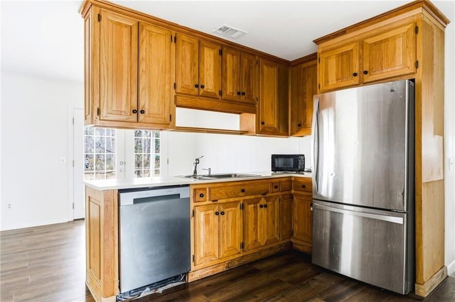 Building Photo - 45 Chaffin Rd