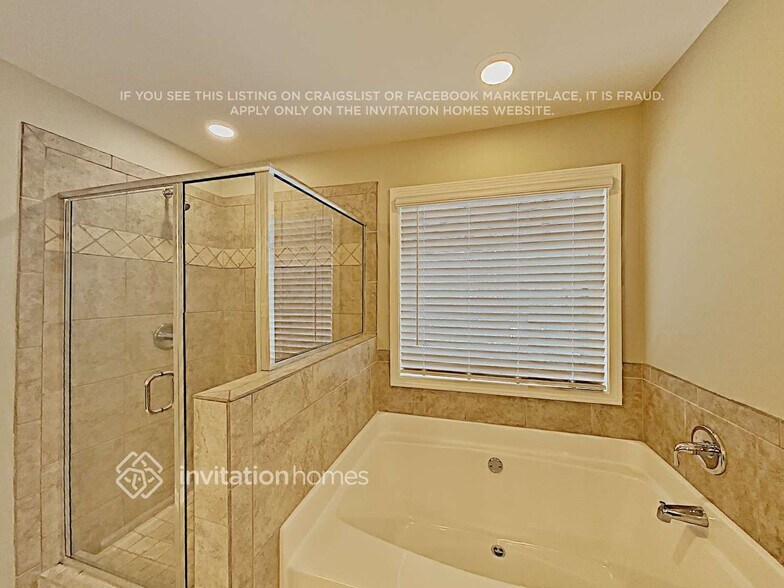 Building Photo - 289 Cliffhaven Cir