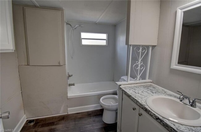 Building Photo - 4606 Woodvery Dr