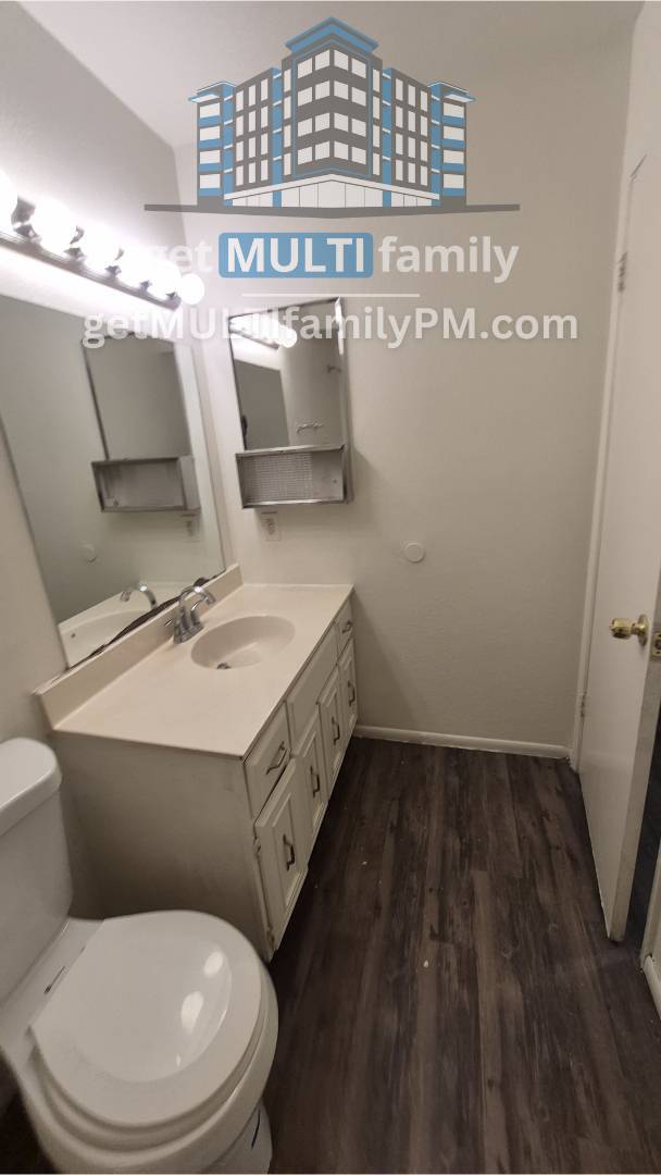 Building Photo - 334 N McQueen Rd