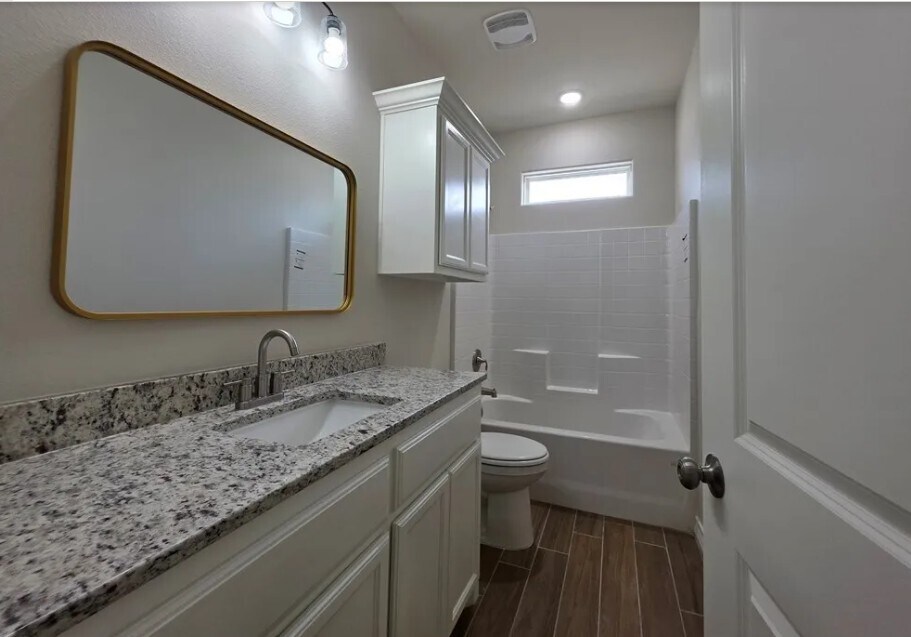 Building Photo - 408 Eldon Cir