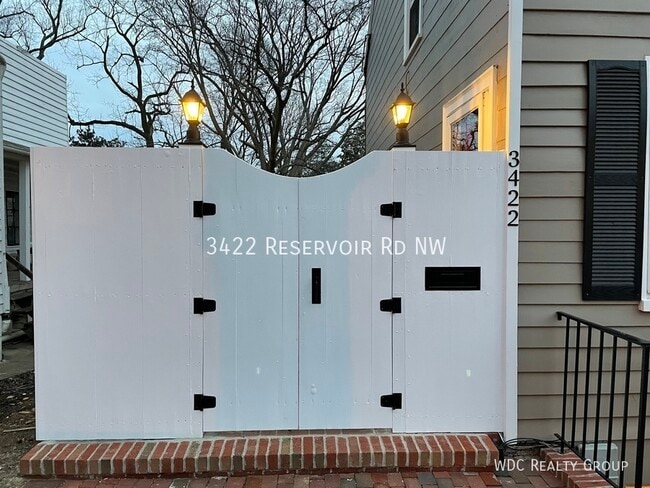 Building Photo - 3422 Reservoir Rd NW