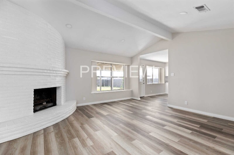 Building Photo - 178 Oakside