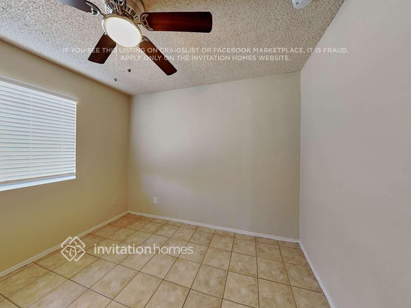 Building Photo - 3735 W Columbine Dr