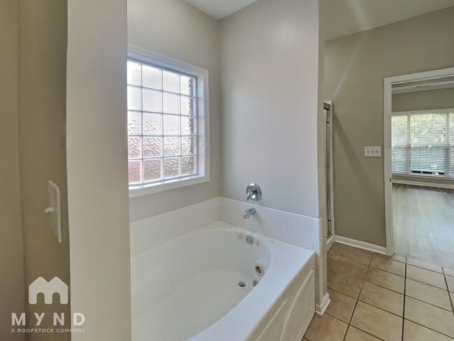 Building Photo - 26540 Mill Creek Dr