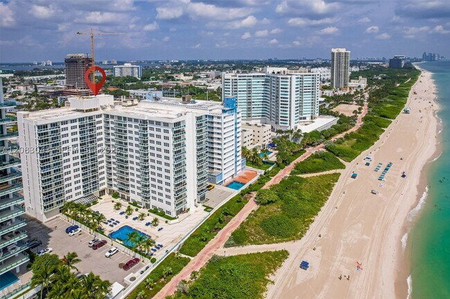 Building Photo - 6917 Collins Ave