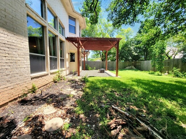 Building Photo - 1617 Sunterro-