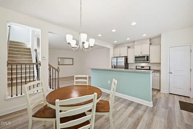 Building Photo - Lease OR Lease to Own