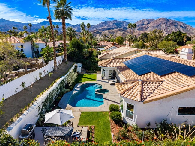 Building Photo - 73055 Amber St