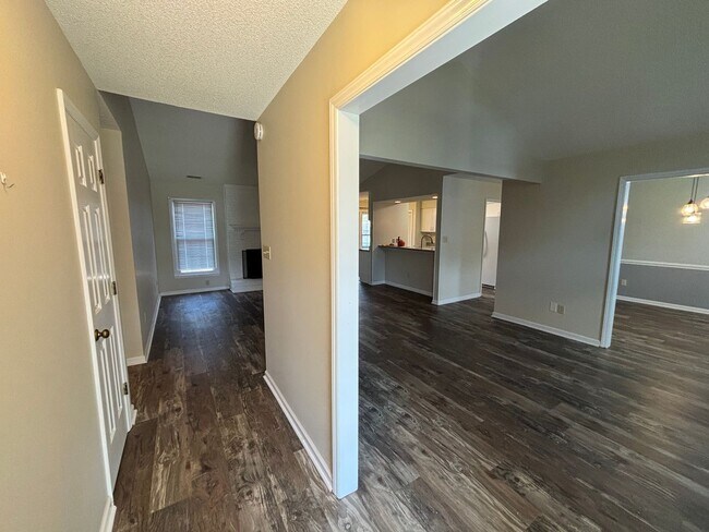 Building Photo - 5405 Beretta Way