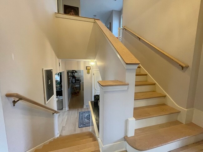 Building Photo - 844 Juniper Rd