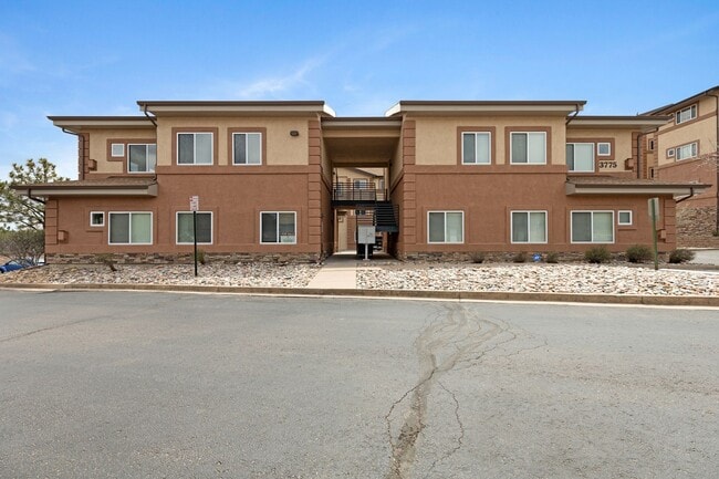 Primary Photo - NEWLY REMODELED 2 BEDROOM 2 BATH CONDO