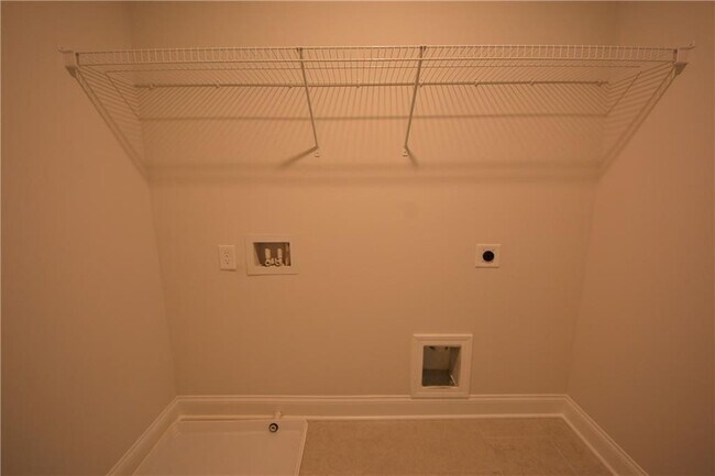 Building Photo - 547 Hellen Vly Dr