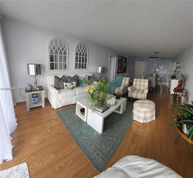 Building Photo - 780 NE 69th St