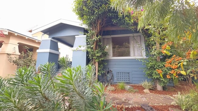 Building Photo - EPIC REA: Beautiful 2 Bed/2 Bath In the Heart of West Berkeley’s Poet’s Corner.