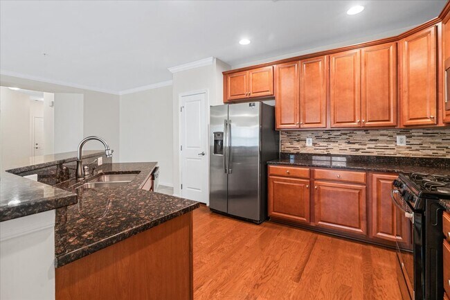 Building Photo - 6511 Walcott Ln