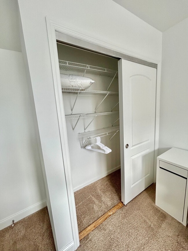 Building Photo - 800-898 Jefferson Street-SI ID1507574P