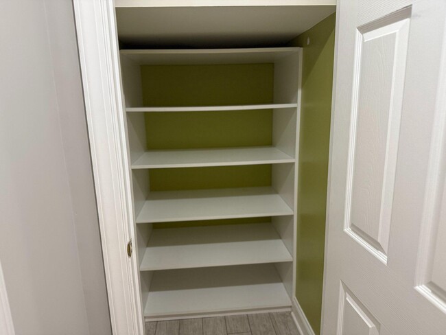 Building Photo - 2530 Transom Pl