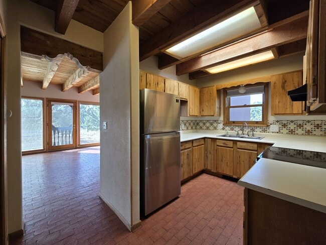 Building Photo - 22 Encantado Cir