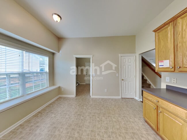 Building Photo - 6862 Babbling Brook Ln