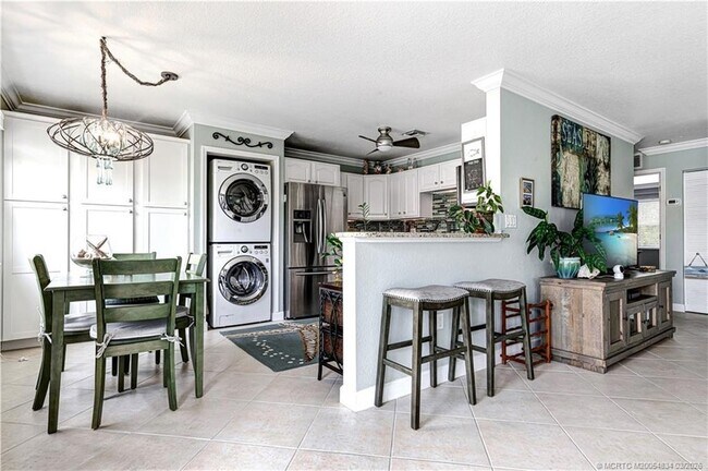 Building Photo - 3541 NE Ocean Blvd