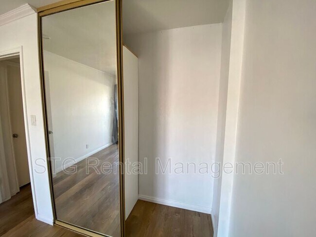 Building Photo - 325 S 200 E