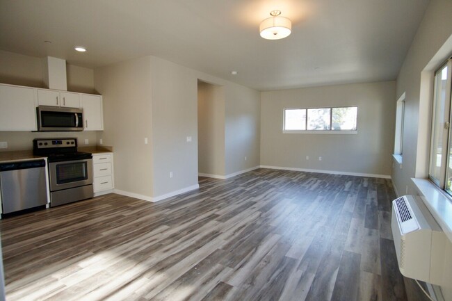 Building Photo - 61308 Blakely Rd