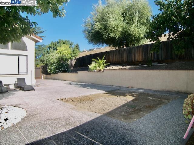 Building Photo - 715 Sunrise Dr