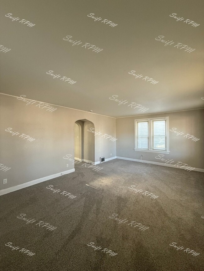 Building Photo - 909 3rd Ave