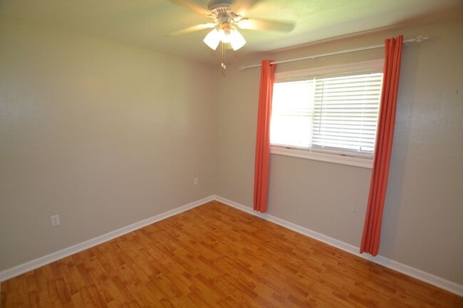 Building Photo - West Feliciana School District! 3 bedroom, 1.5 bath home in coveted Audubon Hills Subdiv