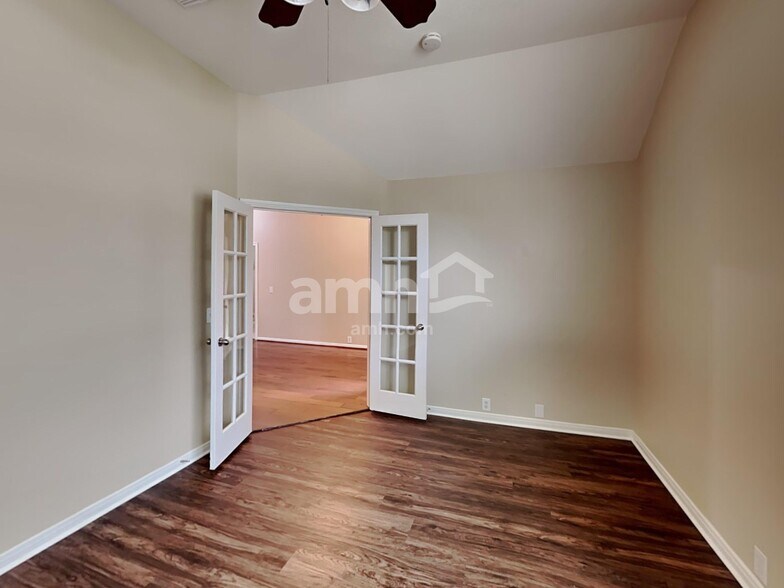 Building Photo - 8812 Sun Haven Ln
