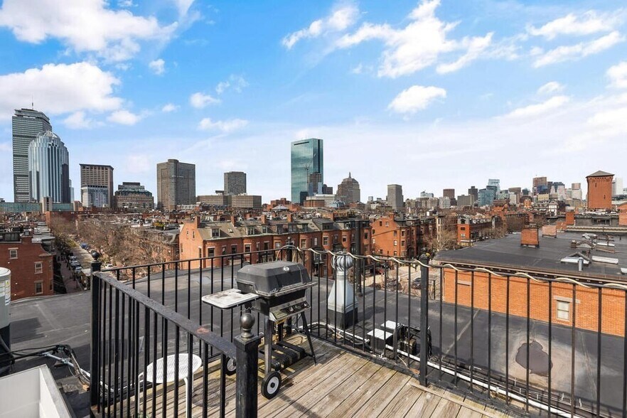 Building Photo - 676 Tremont St