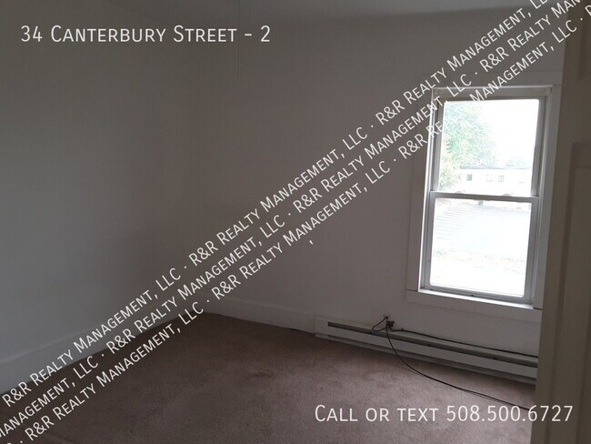 Building Photo - 34 Canterbury St