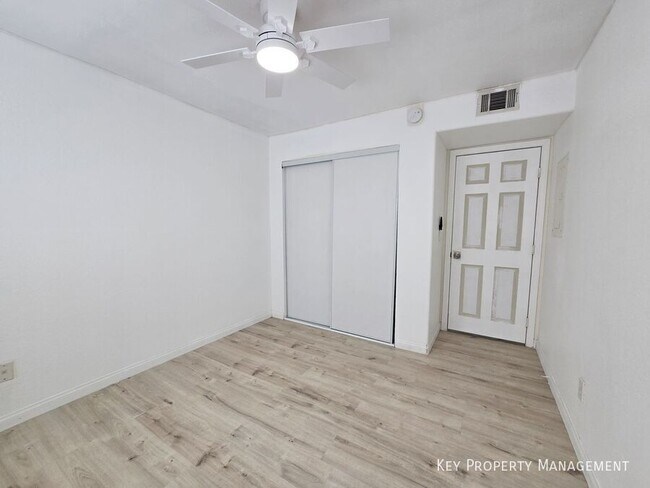 Building Photo - 2972 Juniper Hills Blvd