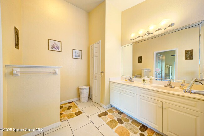 Building Photo - 571 Priscilla Pl